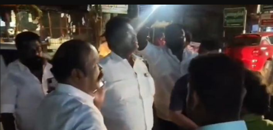 நெகிழ்ச்சி... விபத்தில் படுகாயம் அடைந்தவரை காப்பாற்றிய அமைச்சர்!