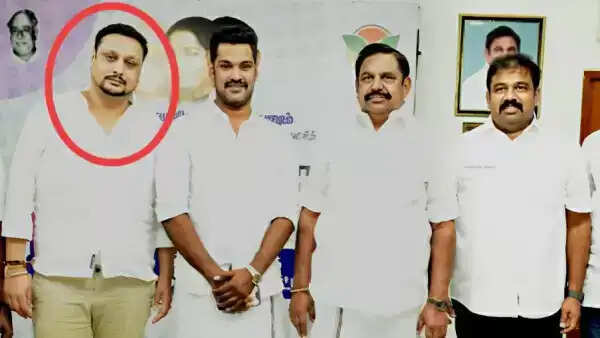 அதிமுக ஐடிவிங் நிர்வாகி பிரசாத்திடம் காவலில் எடுத்து விசாரணை!