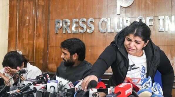 கடும் எதிர்ப்பு... இந்திய மல்யுத்த கூட்டமைப்பு சஸ்பெண்ட்!